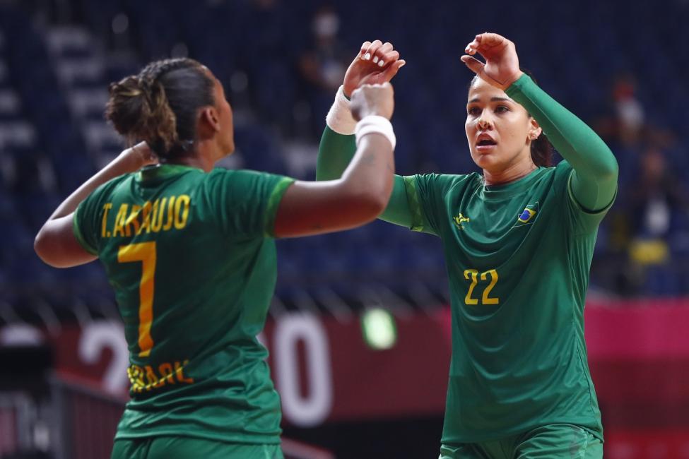 Potiguar marca duas vezes e Brasil empata com a Rússia na estreia do handebol feminino nas Olimpíadas de Tóquio