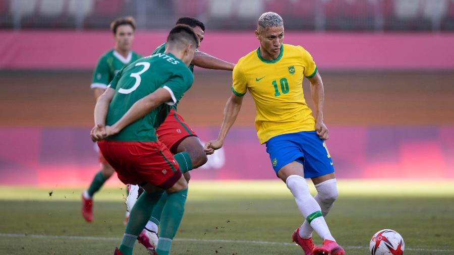 Santos defende pênalti, Brasil vence o México e disputará o bi olímpico no futebol