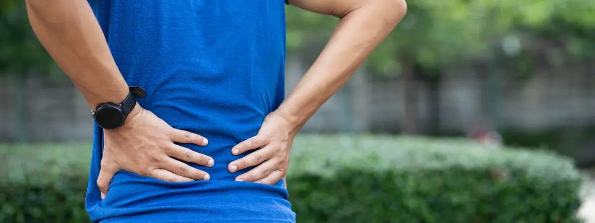 Uso de ibuprofeno para dor nas costas pode tornar as dores crônicas