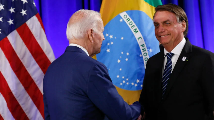 EUA “não toleram” intervenções eleitorais, diz Biden a Bolsonaro